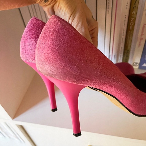 Barbie HOT PINK suede BeBe pumps heels shoes silver buckle round toe Y2K US W 9 - Picture 6 of 13